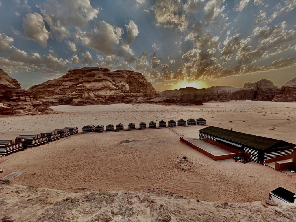 Hotel Bedouin Tours Camp Wadi Rum Esterno foto