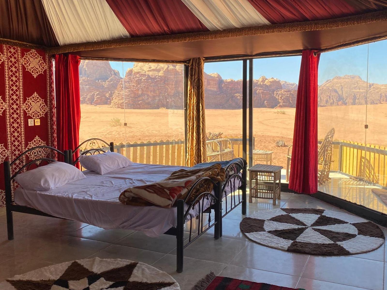 Hotel Bedouin Tours Camp Wadi Rum Esterno foto