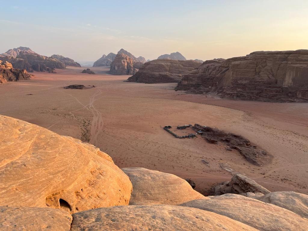 Hotel Bedouin Tours Camp Wadi Rum Esterno foto