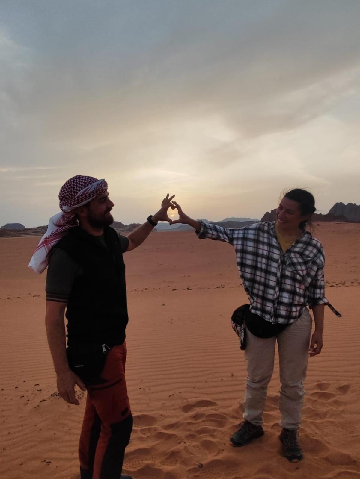 Hotel Bedouin Tours Camp Wadi Rum Esterno foto