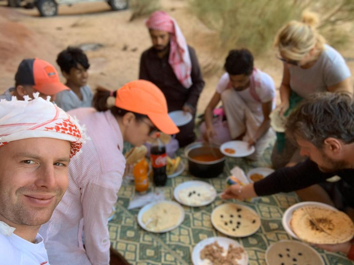 Hotel Bedouin Tours Camp Wadi Rum Esterno foto